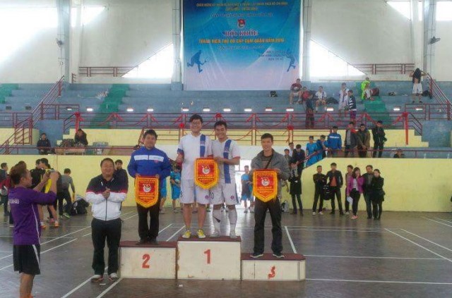 Đội bóng đá Nam Viglacera đại diện thanh niên quận Cầu Giấy vô địch cụm các Quận thủ đô Hà Nội năm 2016